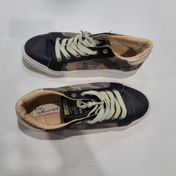 Vintage Havana Property Sneakers - Picture 14 of 15